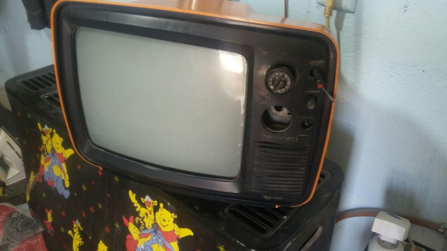 فروش تلویزیون 14اینچ سیاه وسفید سری اول|تلویزیون و پروژکتور|کرمان, |دیوار