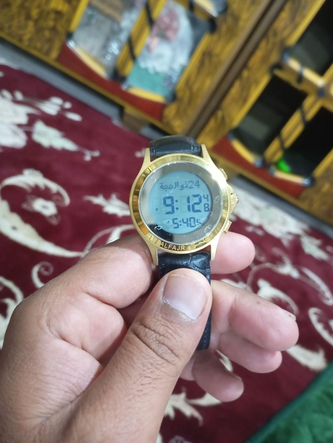 ساعت الفجر|ساعت|خاش, |دیوار