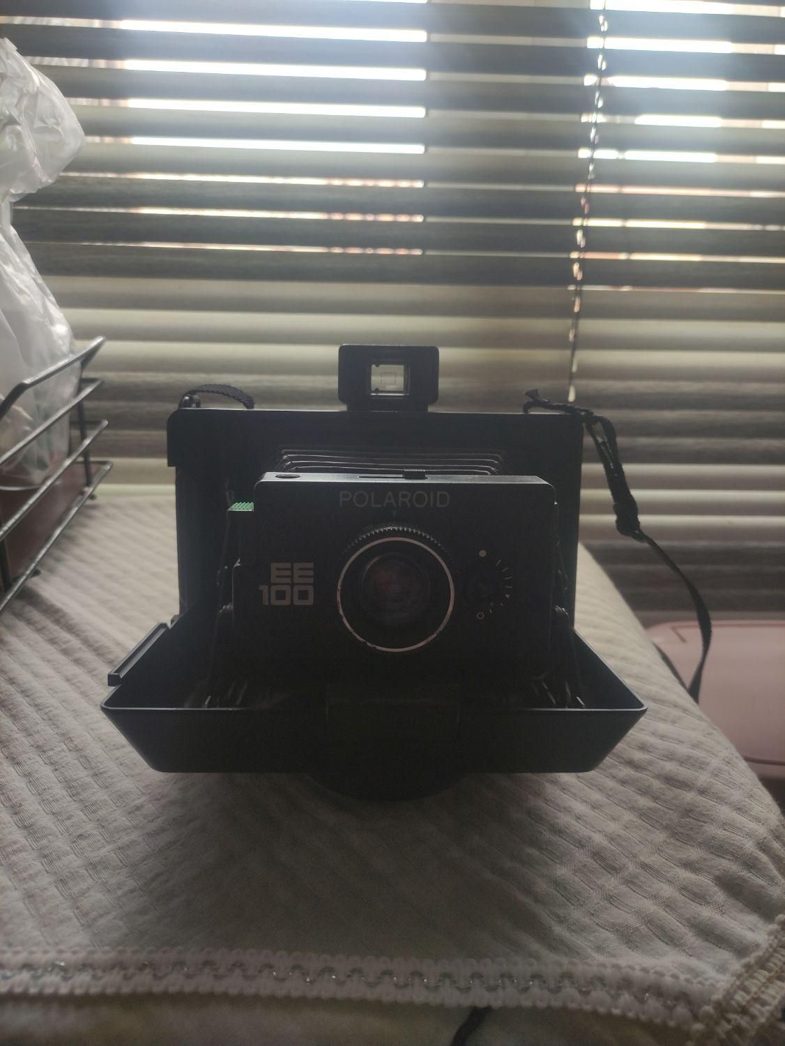 دوربین عکاسی قدیمی .خود ظاهر|دوربین عکاسی و فیلمبرداری|گرگان, |دیوار