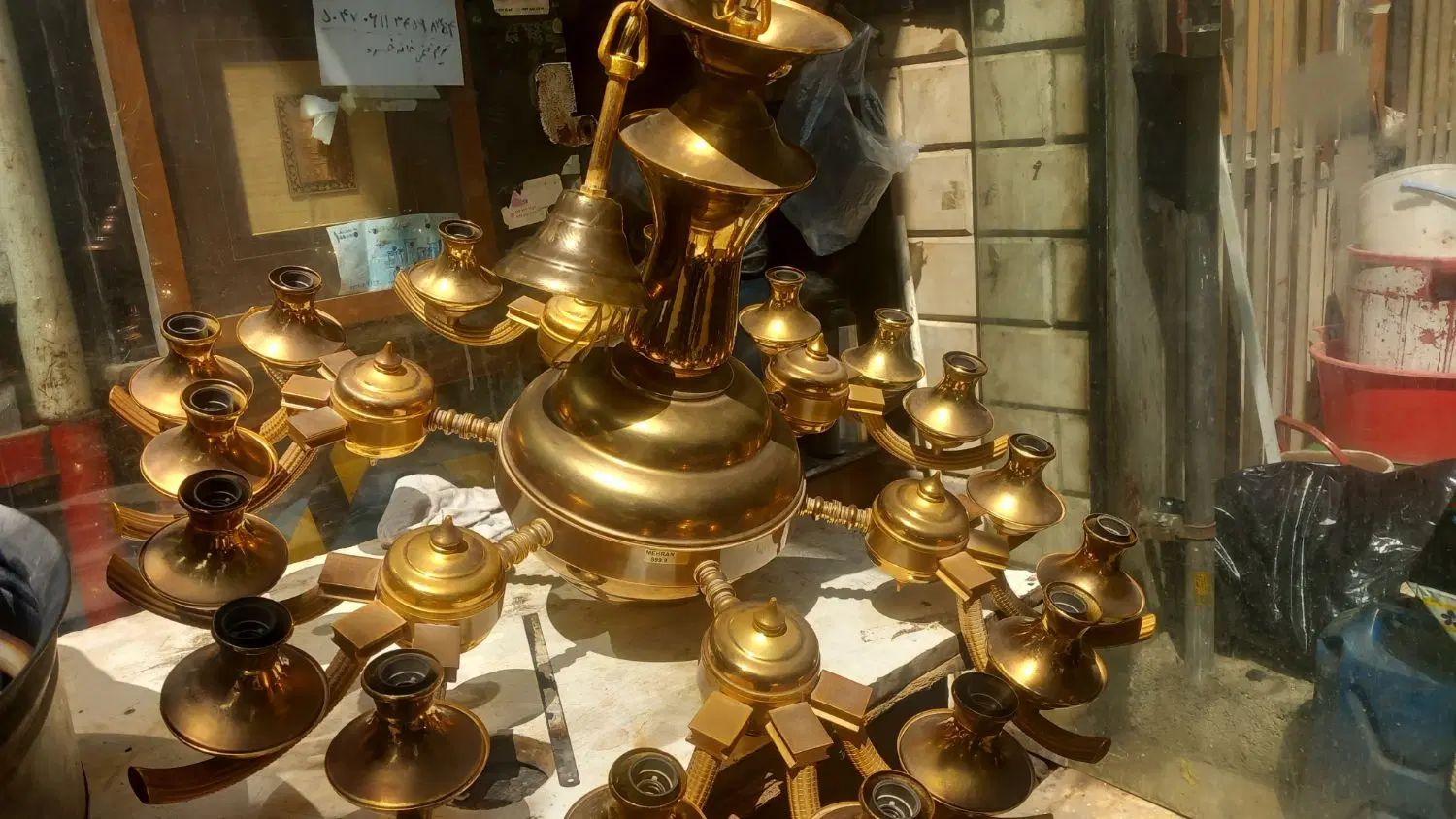 لوستر برنز شش شاخه ۱۸ شعله سالم|لوستر و چراغ آویز|تهران, امامت|دیوار
