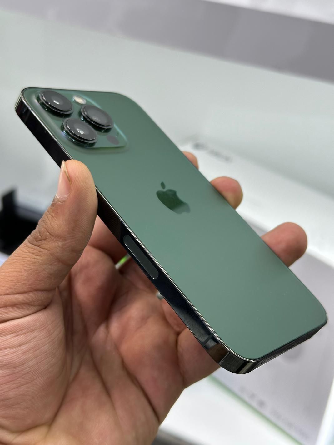 اپل iPhone 13 Pro تمساحی|موبایل|اصفهان, احمدآباد|دیوار