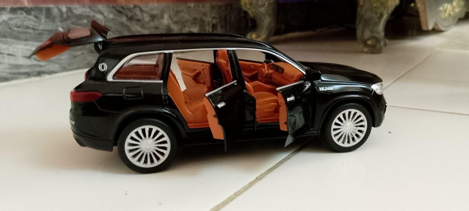 ماشین فلزی دودزا مرسدس|اسباببازی بچه|رشت, منظریه|دیوار