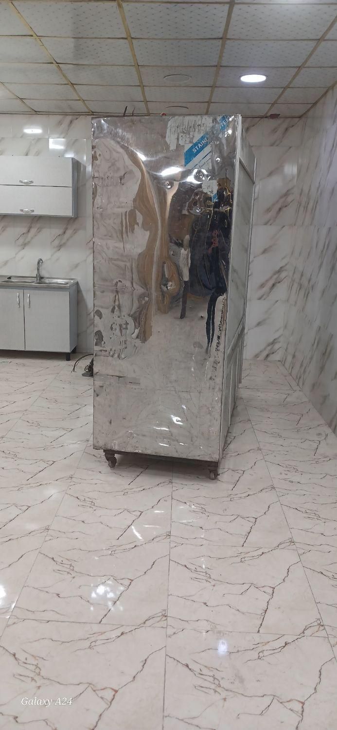 یخچال ویترینی ، یخچال ایستاده ۶ درب تمام استیل|کافی‌شاپ و رستوران|اسلام‌شهر, شهرک مفیدی|دیوار