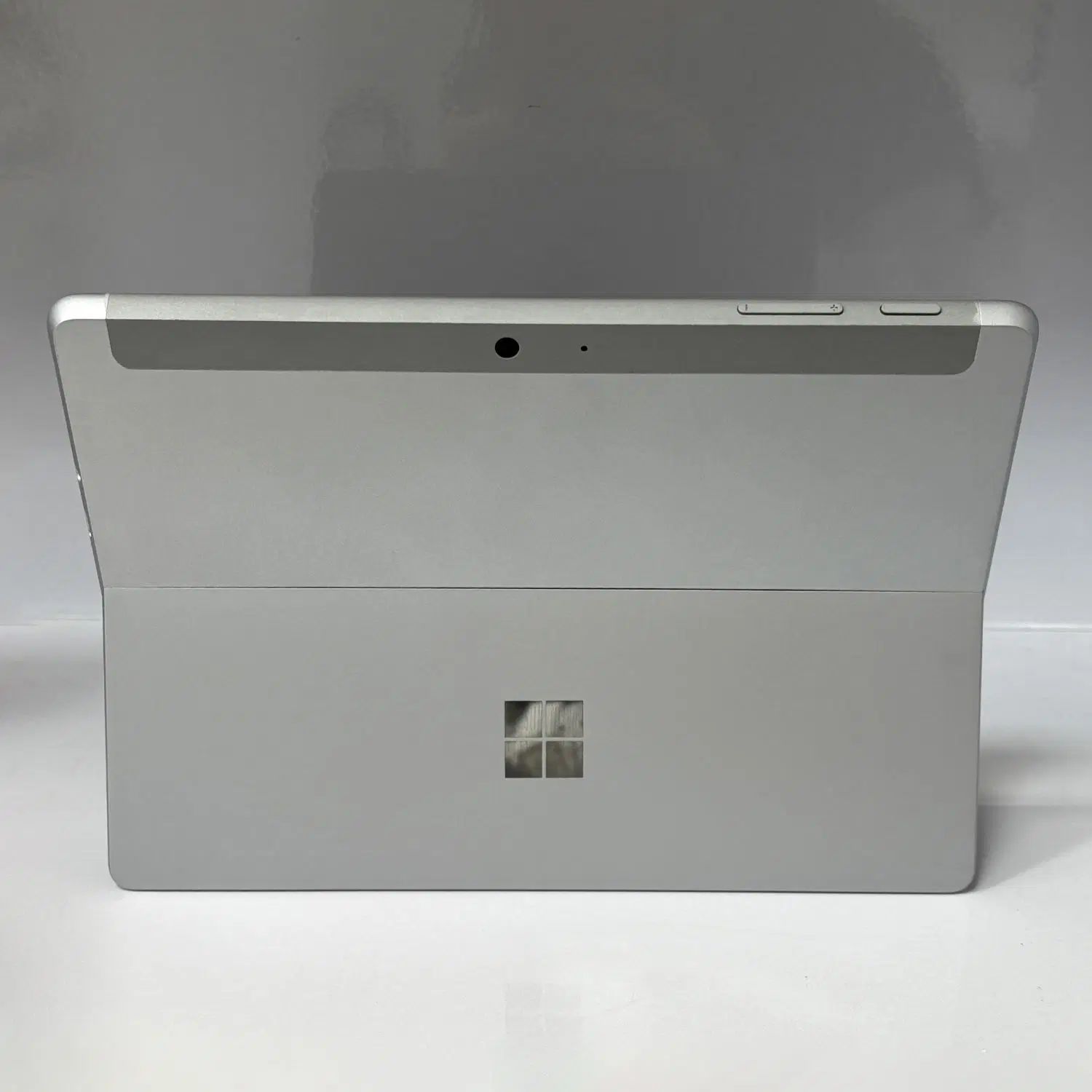 لپتاپ مایکروسافت سرفیس Go 2 surface|رایانه همراه|اصفهان, خلجا|دیوار
