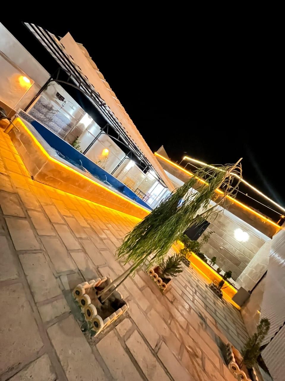 باغ ویلا با استخر آبگرم سرپوشیده|اجارهٔ کوتاهمدت ویلا و باغ|کرمان, |دیوار