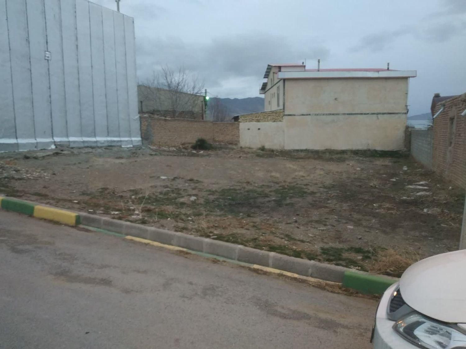 فروش زمین مسکونی ۲۰۰ متری منطقه خوش آب و هوا|فروش زمین و ملک کلنگی|شازند, |دیوار