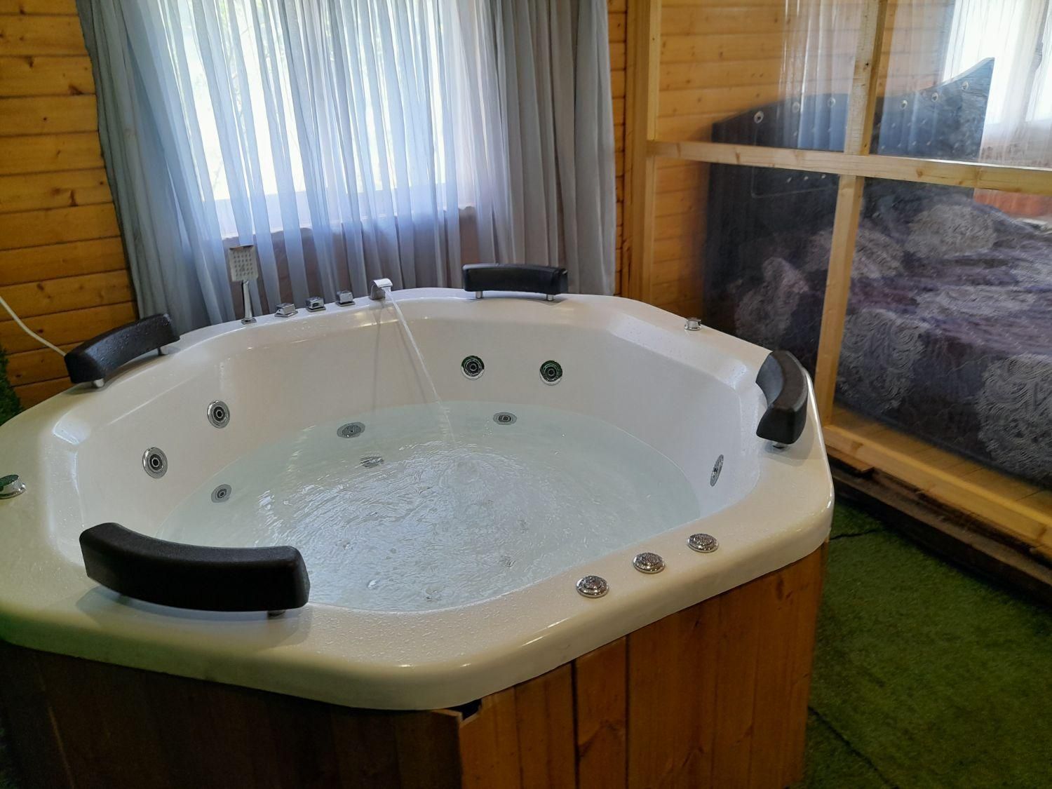 کلبه جنگلی جکوزی دار اطراف سدلفور|اجارهٔ کوتاهمدت ویلا و باغ|شیرگاه, |دیوار