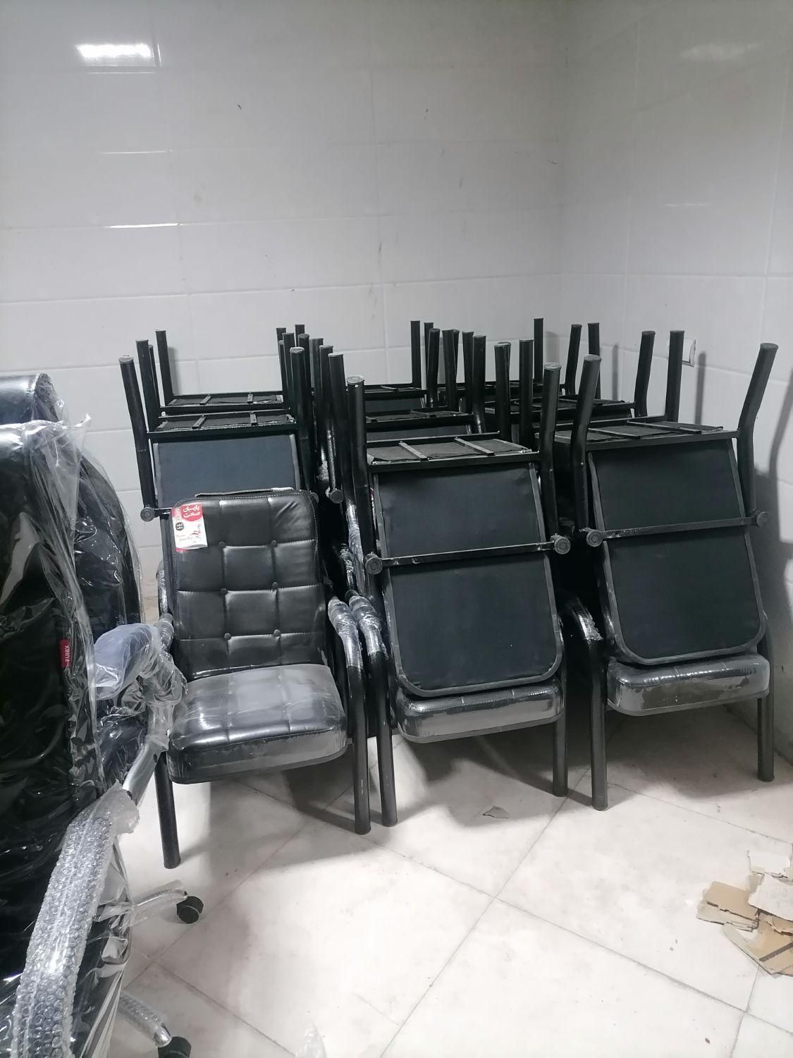 حراج انواع صندلی مدیریتی بیمکث با گارانتی|حراج|یزد, |دیوار