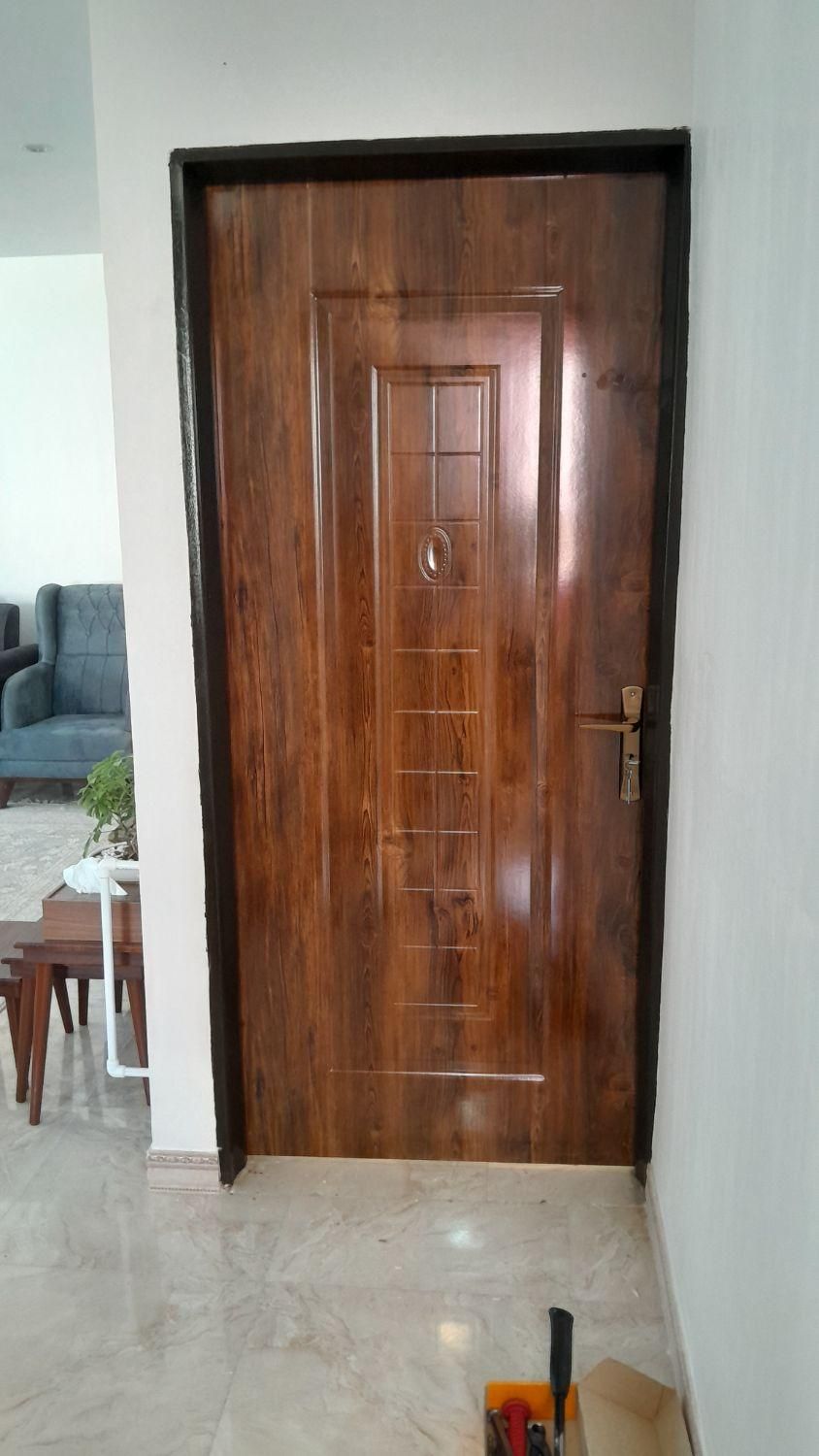 تولیدی درب|خدمات پیشه و مهارت|هشتگرد, هشتگرد قدیم|دیوار