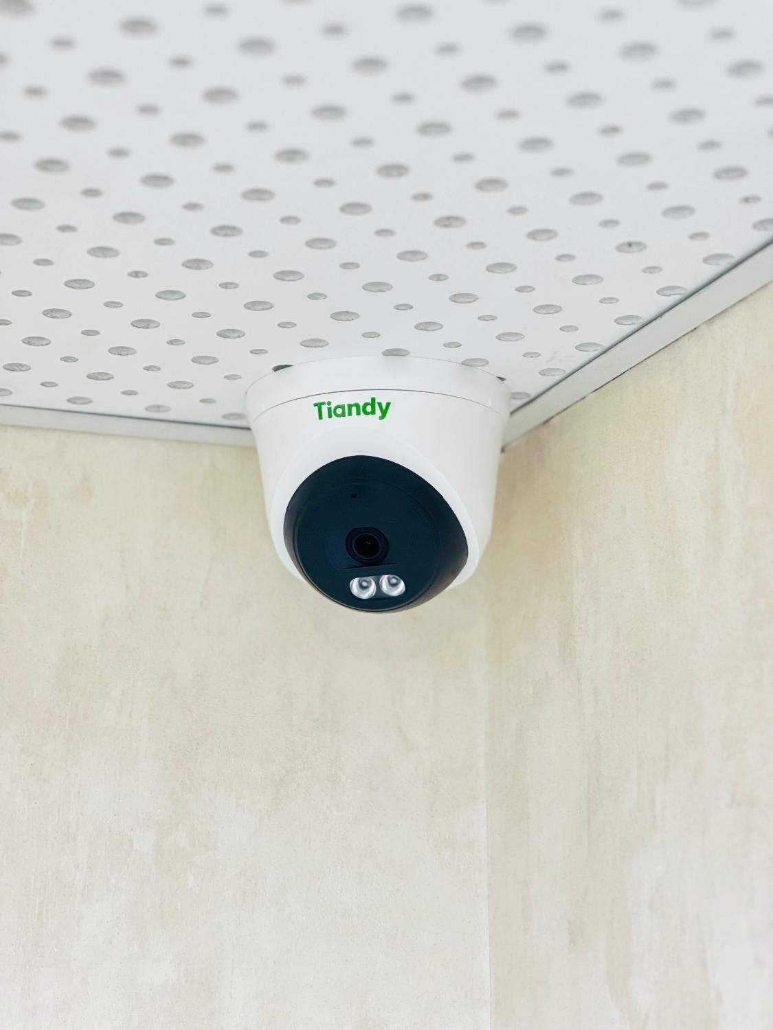 دوربین دوربین مداربسته|دوربین مداربسته|ایلام, |دیوار