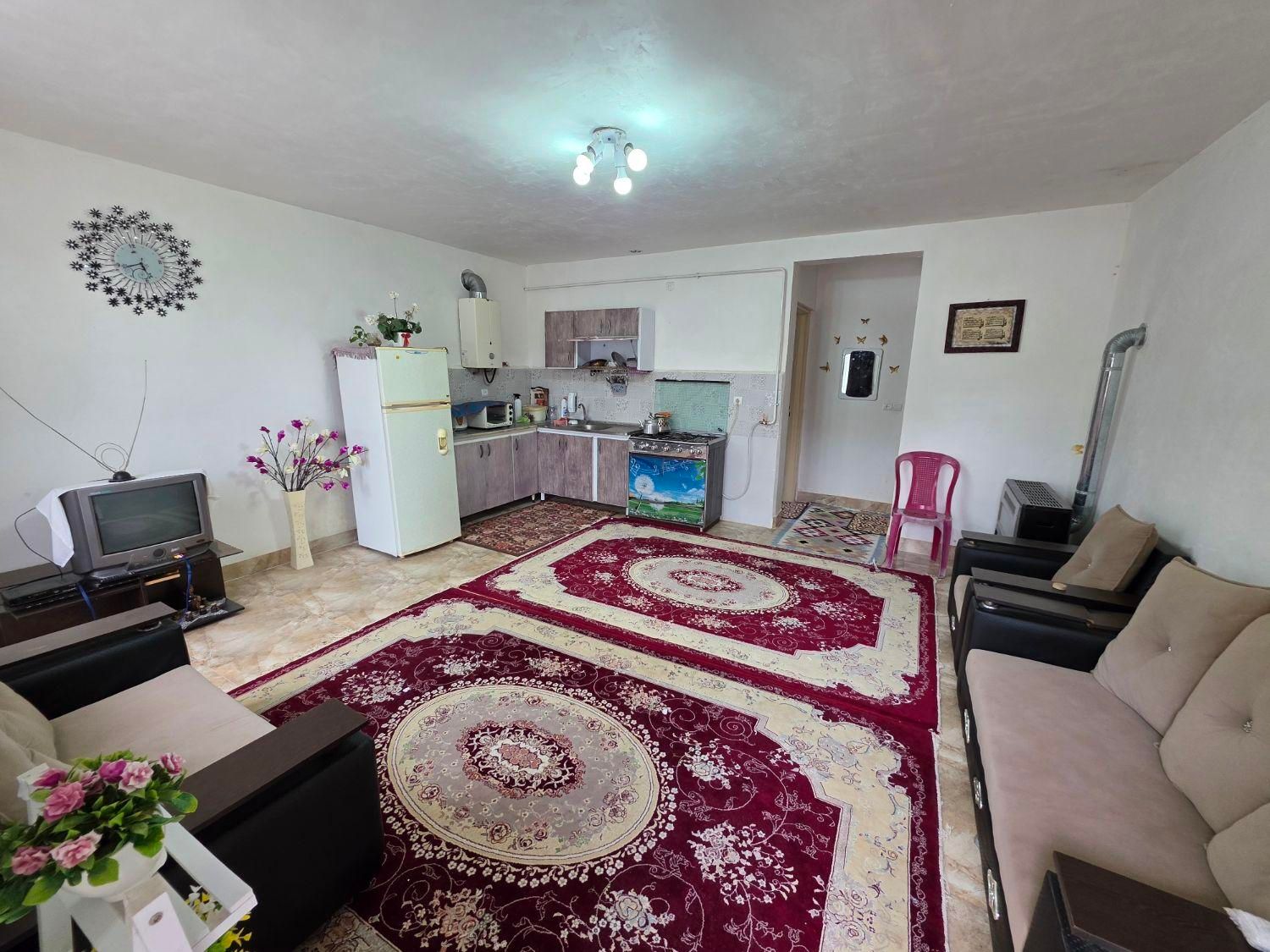 کدقاسمی/اجاره روزانه/هفتگی/ماهانه ویلاسوئیت۱۰۰متر|اجارهٔ کوتاهمدت ویلا و باغ|خشکبیجار, |دیوار