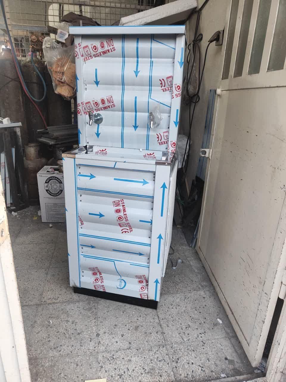 آبسردکن موتور امبراکو / استیل نگیر 4* مخزن|آب‌سردکن و تصفیه آب|کرمان, |دیوار