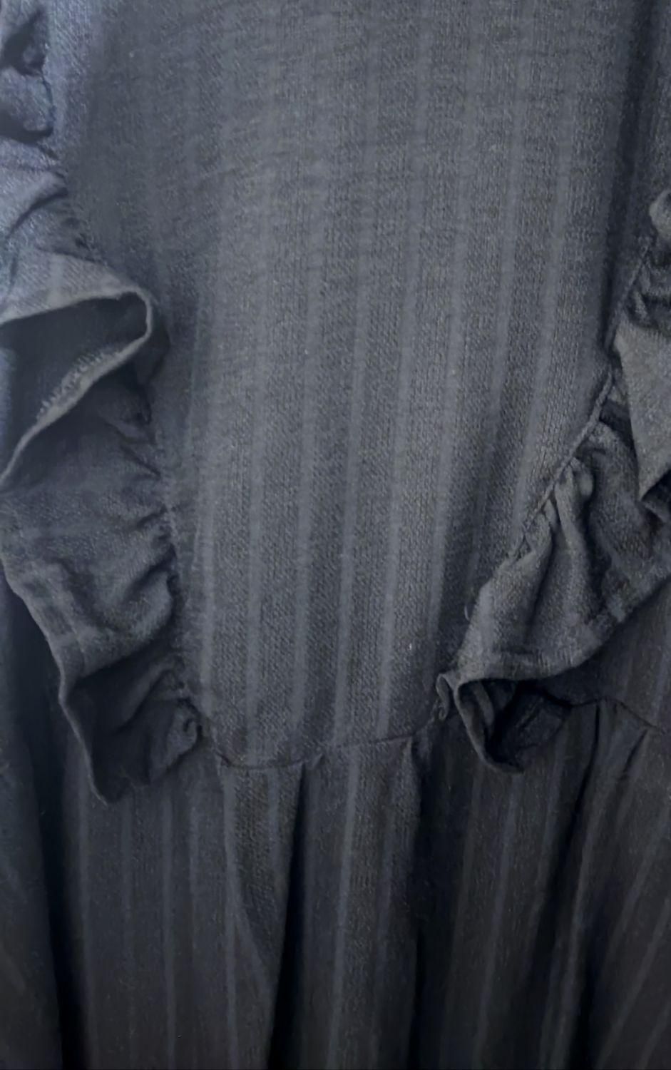 پیراهن بلند مشکی|لباس|پردیس, فاز ۳|دیوار