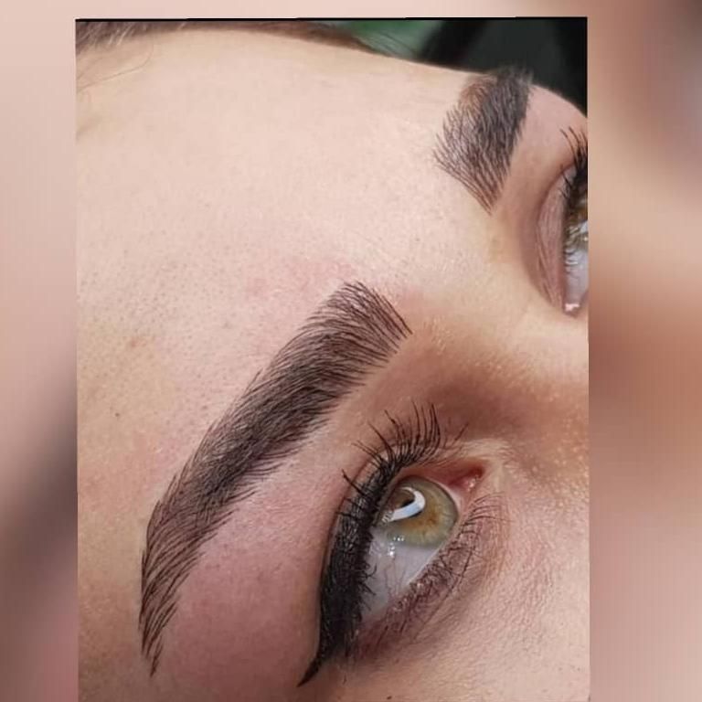 مدله فیبروزابروخطچشم،رژ لب،خدمات رنگ مو،کاشت مژه|خدمات آرایشگری و زیبایی|اصفهان, احمدآباد|دیوار