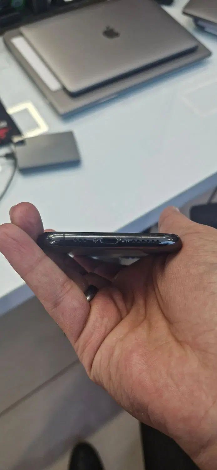 اپل iPhone 11 Pro با حافظهٔ ۲۵۶ گیگابایت|موبایل|اصفهان, مفتح|دیوار