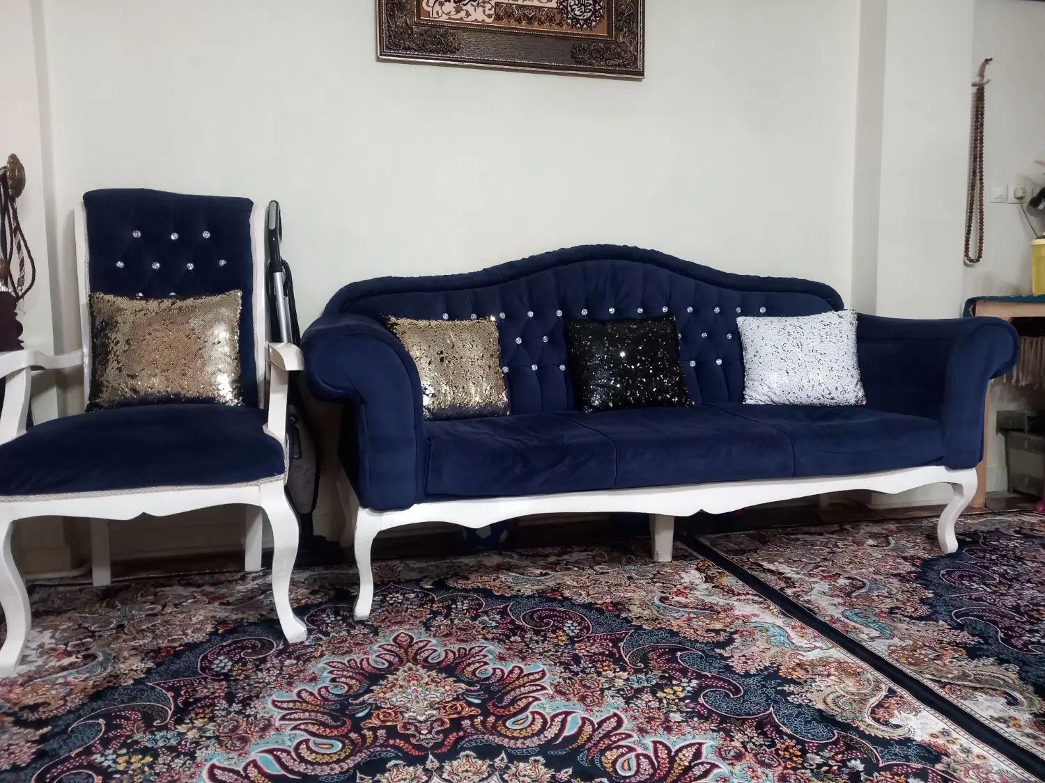 مبل ۵نفره آبی یه دونه میز عسلی بزرگ دوتا کوچک|مبلمان خانگی و میز عسلی|تهران, آبشار|دیوار