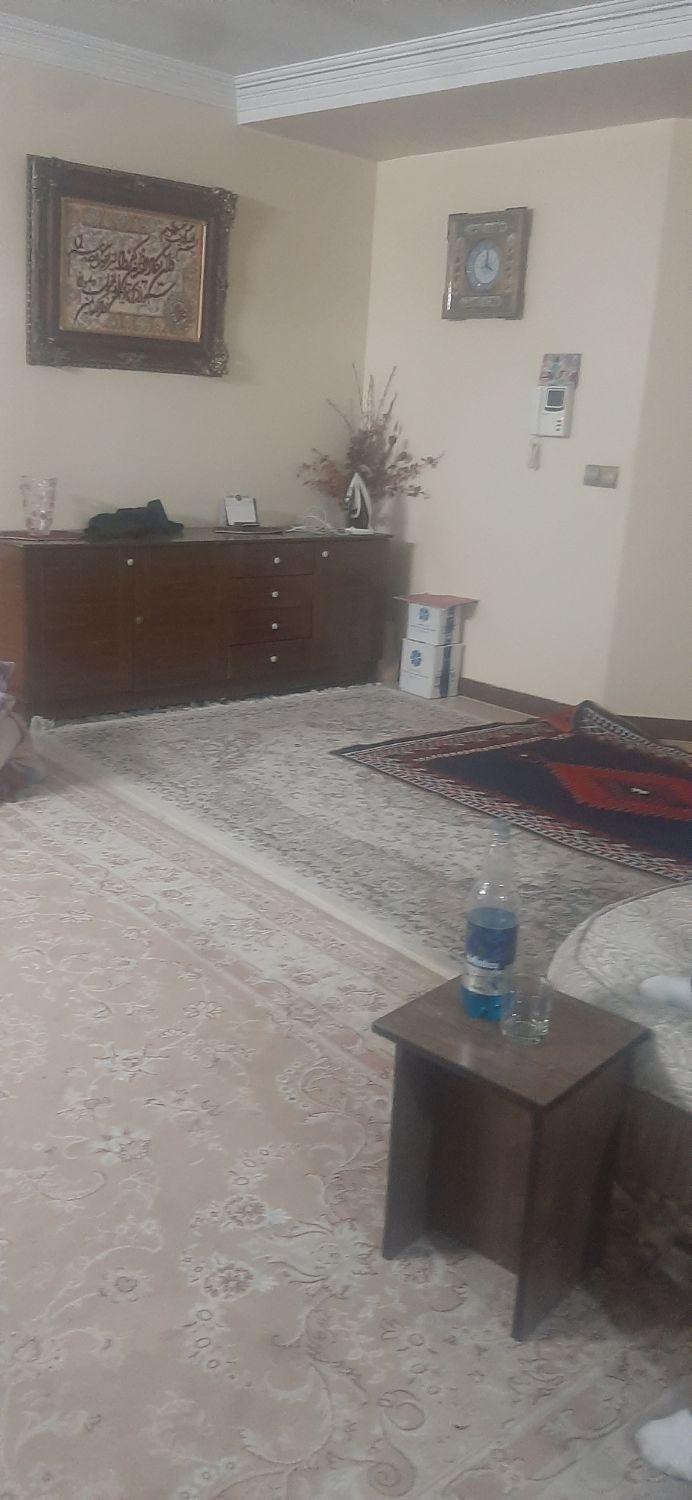 همخونه همخانه|اجارهٔ آپارتمان|تهران, جمهوری|دیوار