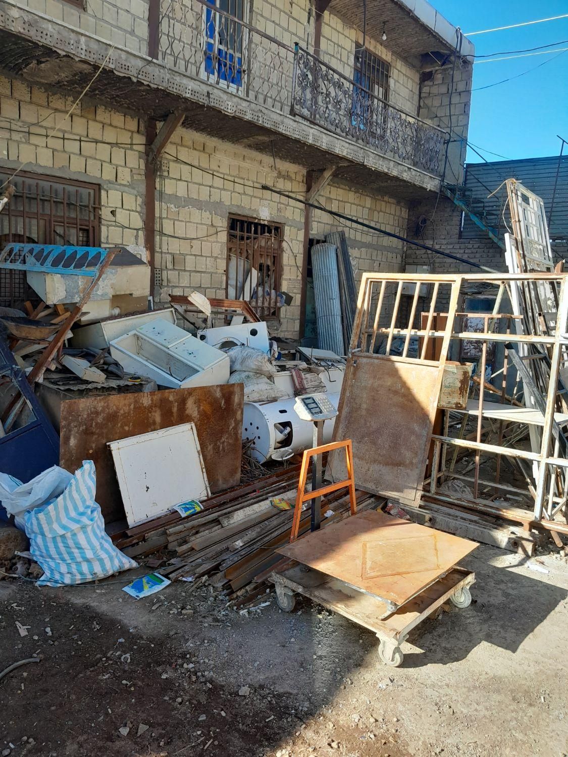 خریدوفروش وانبارضایعات آهن وغیره|عمده‌فروشی|همدان, |دیوار