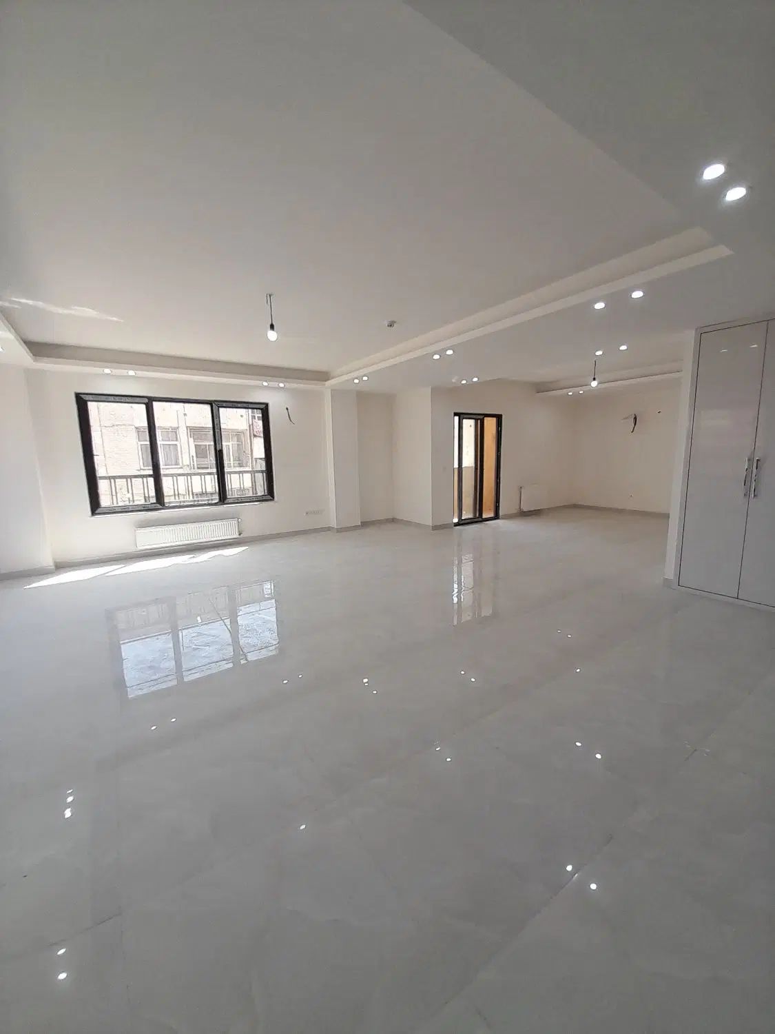 ۲۲۴متری/۳خواب/۲پارکینگه/تاپ لوکیشین تختی|فروش آپارتمان|رشت, سعدی (تختی)|دیوار