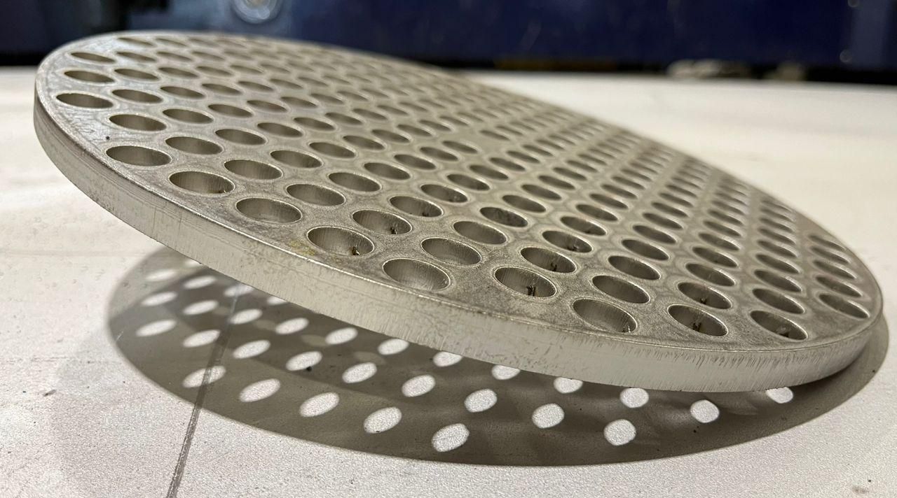 فروش دستگاه های برش لیزر فلزات (بیسترونیک)|ماشینآلات صنعتی|قدس, شهرک صنعتی زاگرس|دیوار