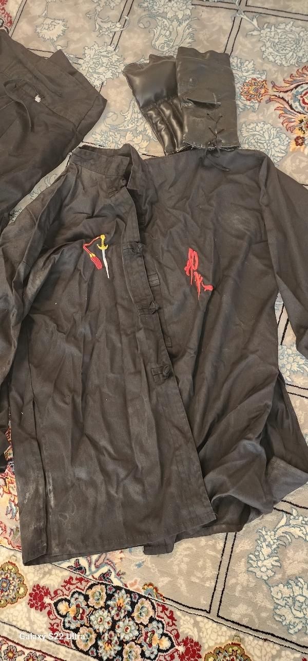 وسایل و تجهیزات کامل کنگفو سایز 5 و لباس کاراته|تجهیزات ورزشی|بروجن, |دیوار