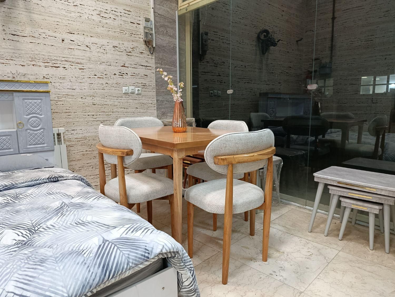 ناهارخوری ۴ نفره(ازدم قسط)|میز و صندلی غذاخوری|بجنورد, |دیوار