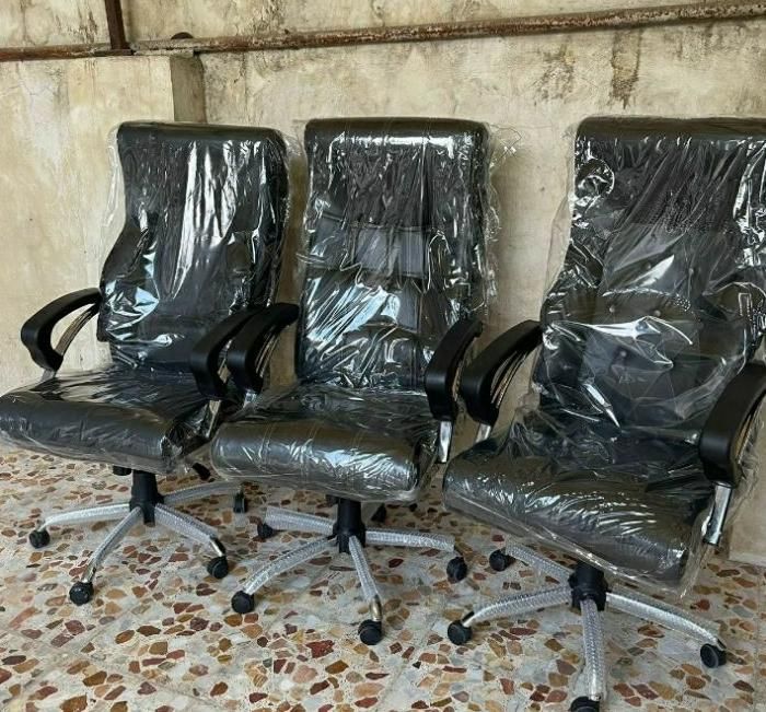 صندلی مدیریت جوان /اداری|دفتر کار|رشت, پیرکلاچای|دیوار