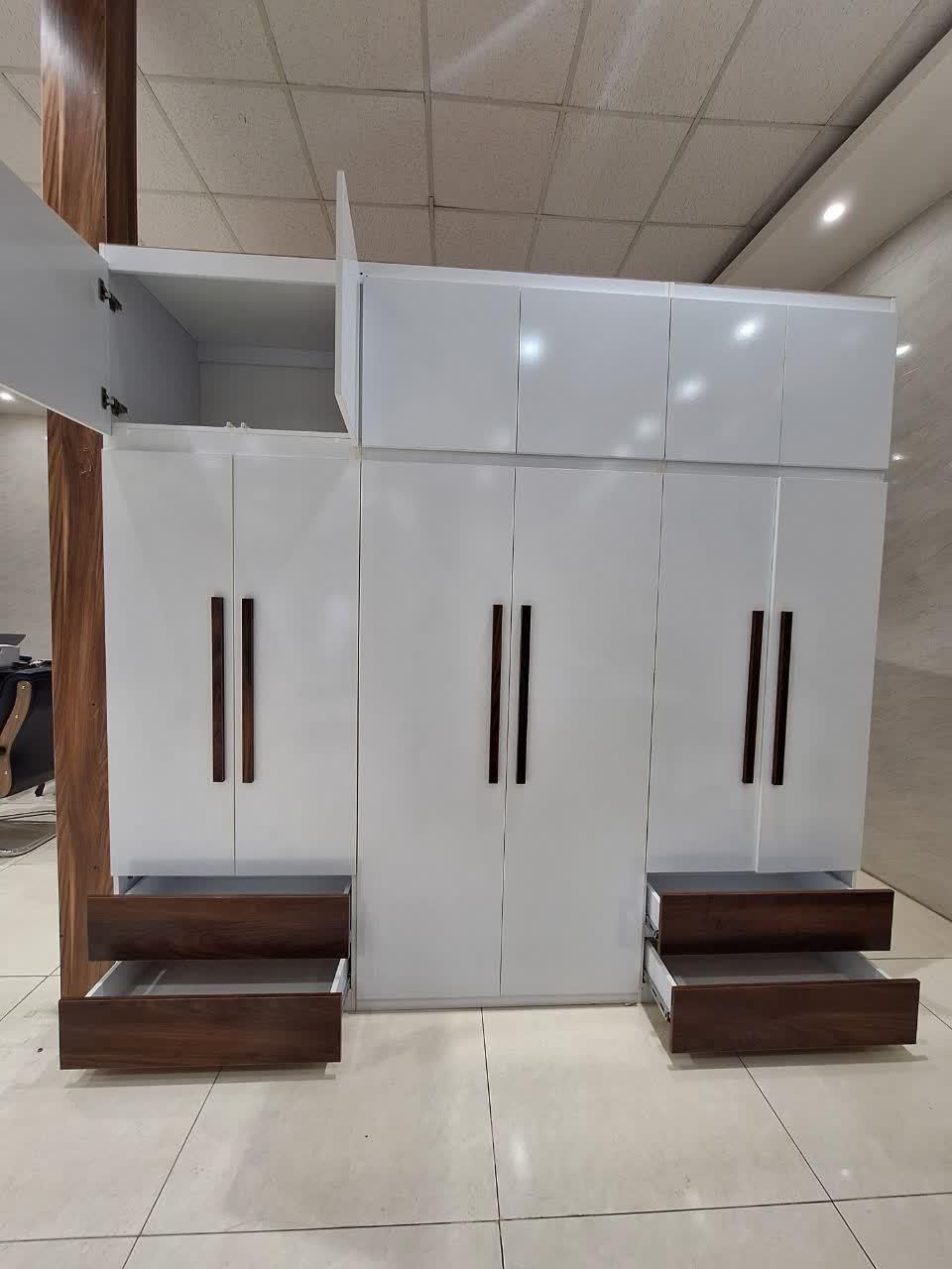 کمددیواری دستگیره چوبی/کمد دیواری عرض ۲۶۰|جاکفشی، کمد، دراور|پرند, فاز ۱|دیوار