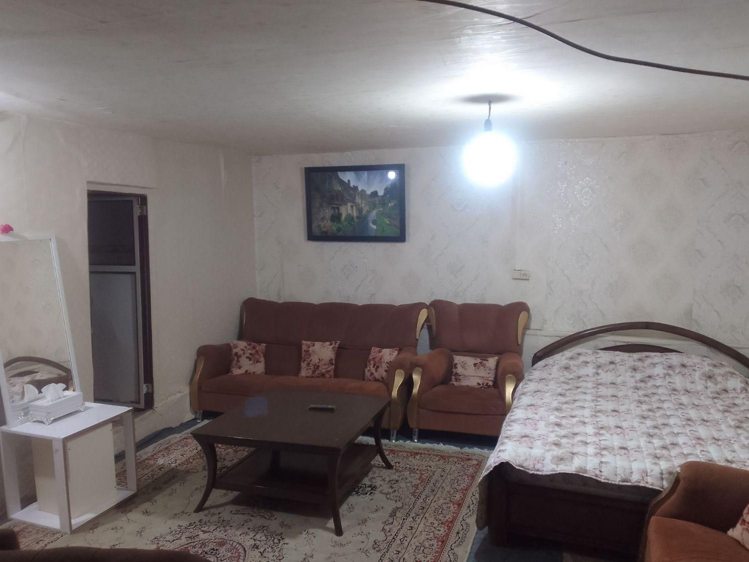 اجاره سویئت آپارتمان با پارکینگ|اجارهٔ کوتاه‌مدت آپارتمان و سوئیت|همدان, |دیوار