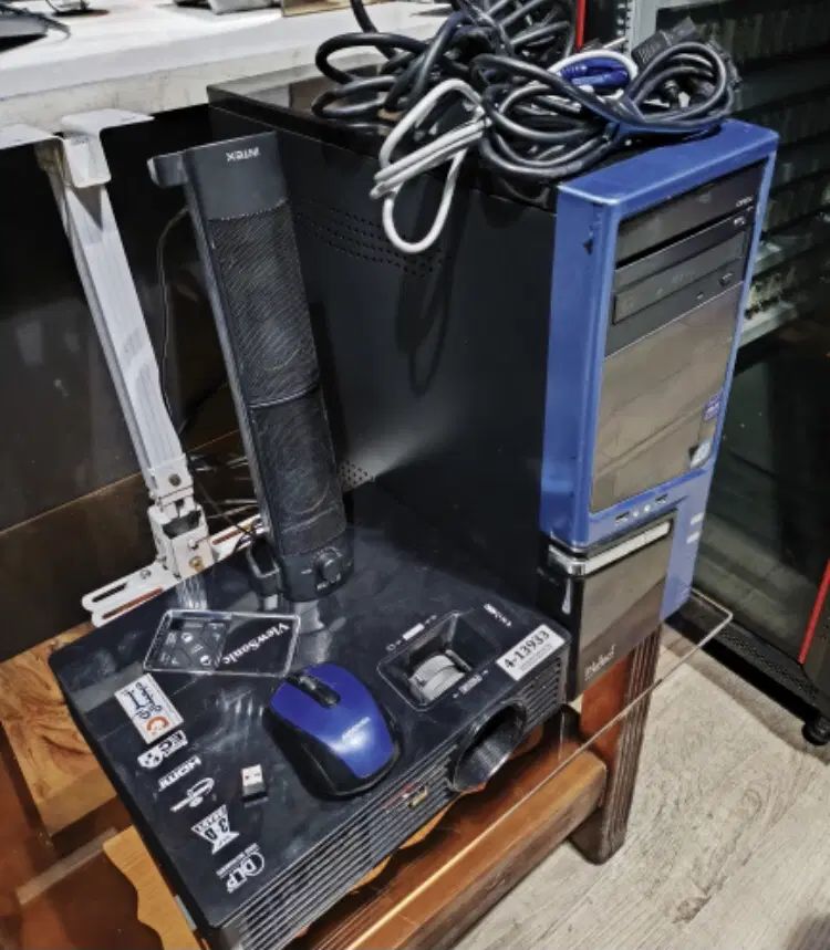 پرژکتور viewsonic کیس کامپیوتراسپیکر موس پایه سقفی|تلویزیون و پروژکتور|مشهد, ملک‌آباد|دیوار