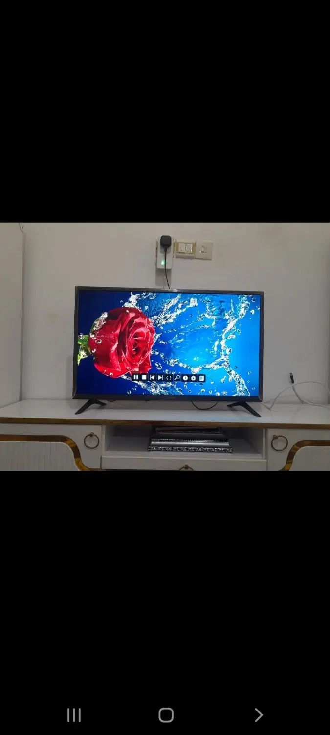 ال ای دی ۳۲ دیجیتال سر خود|تلویزیون و پروژکتور|مشهد, توس (بلوار توس)|دیوار