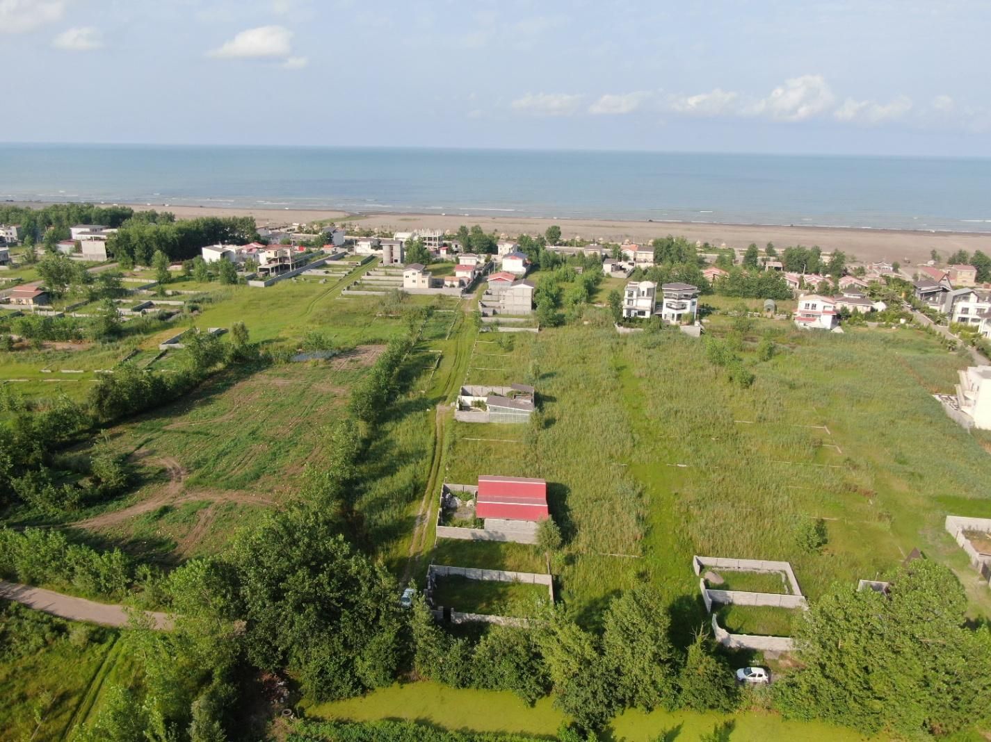 زمین ساحلی داخل بافت مسکونی باویو ابدی دریا|فروش زمین و ملک کلنگی|رشت, بازار|دیوار