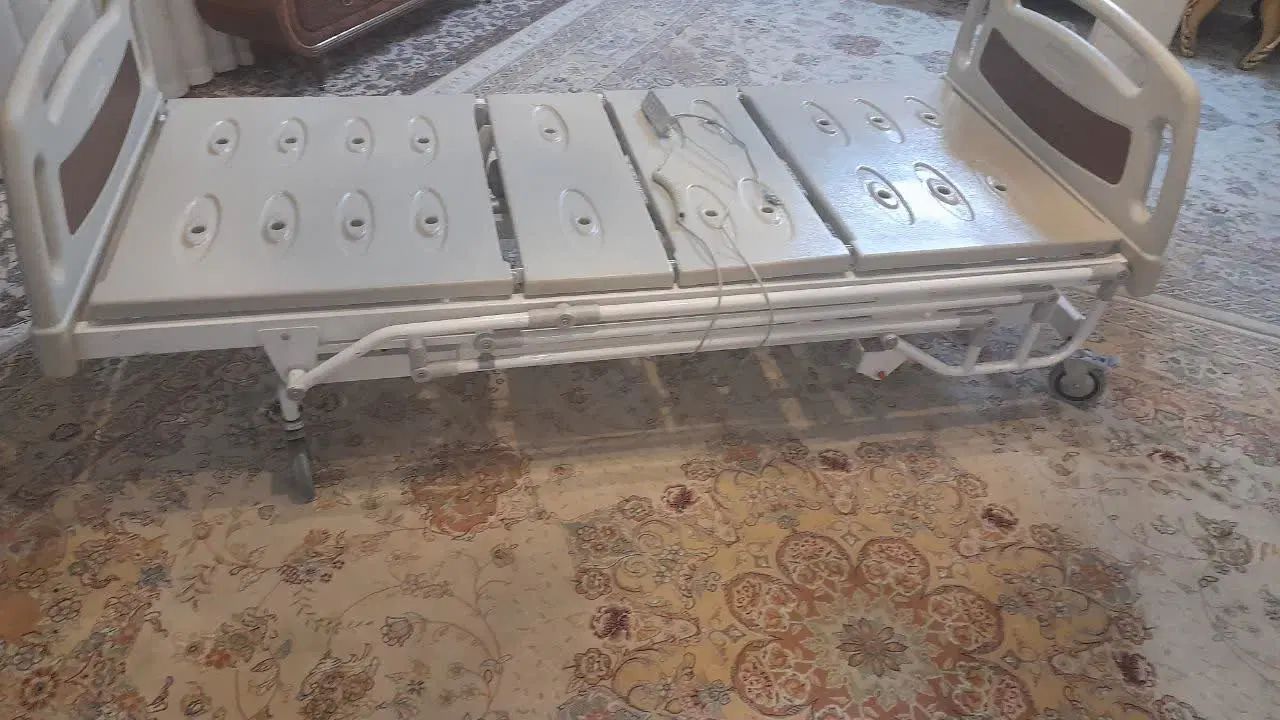تخت بیمارستانی .کنترلی برقی ۷ کاره .تایوانی|آرایشی، بهداشتی، درمانی|قم, زنبیل آباد|دیوار
