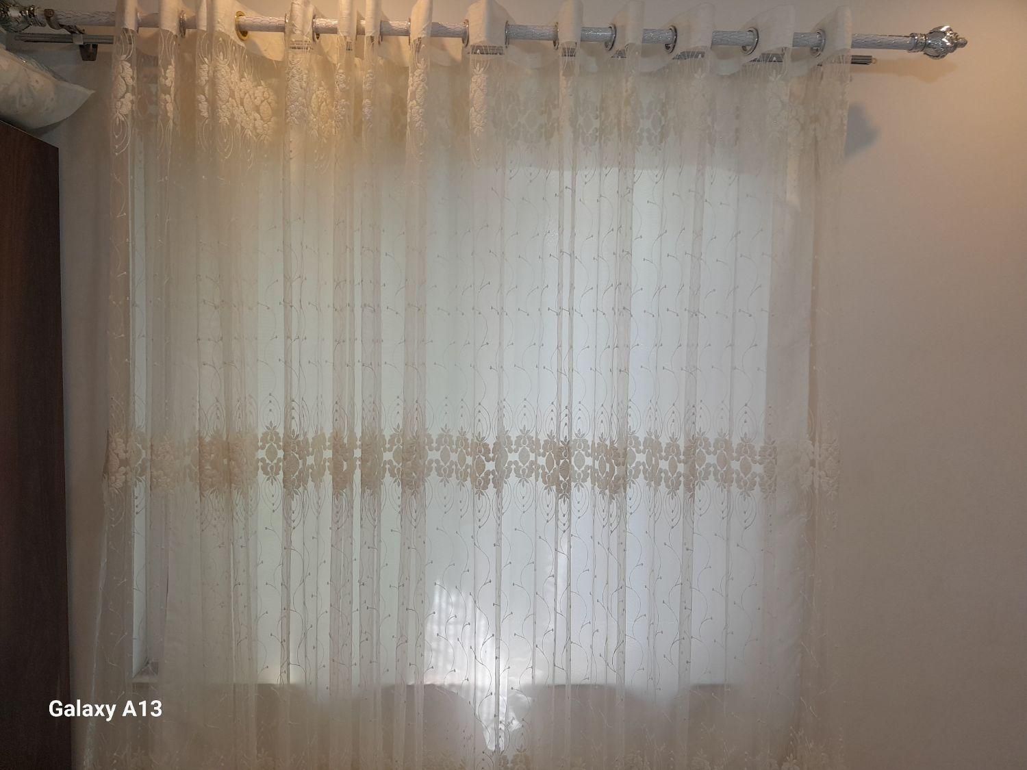 پرده پانچ|پرده، رانر، رومیزی|نور, |دیوار