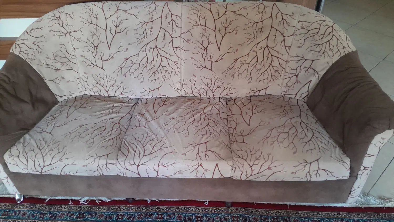 مبل ۷نفره|مبلمان خانگی و میز عسلی|اصفهان, سروستان|دیوار