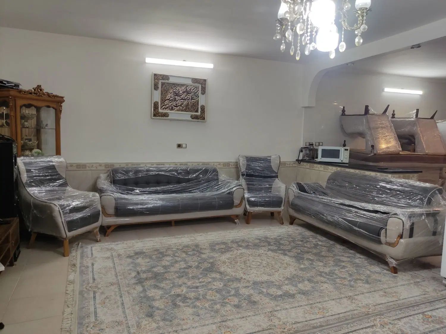 مبل راحتی ترک 8نفره تخت شو شیک|مبلمان خانگی و میز عسلی|مشهد, اقبال|دیوار