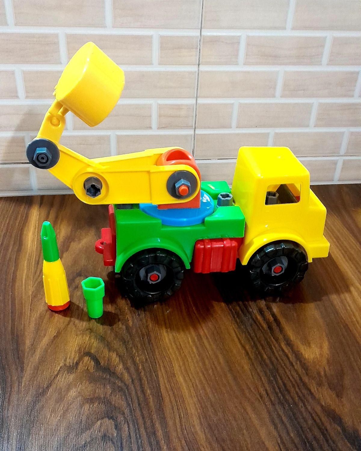 جرثقیل سازوباز Nikoo toys کاملا نو|اسباب‌بازی بچه|اراک, |دیوار