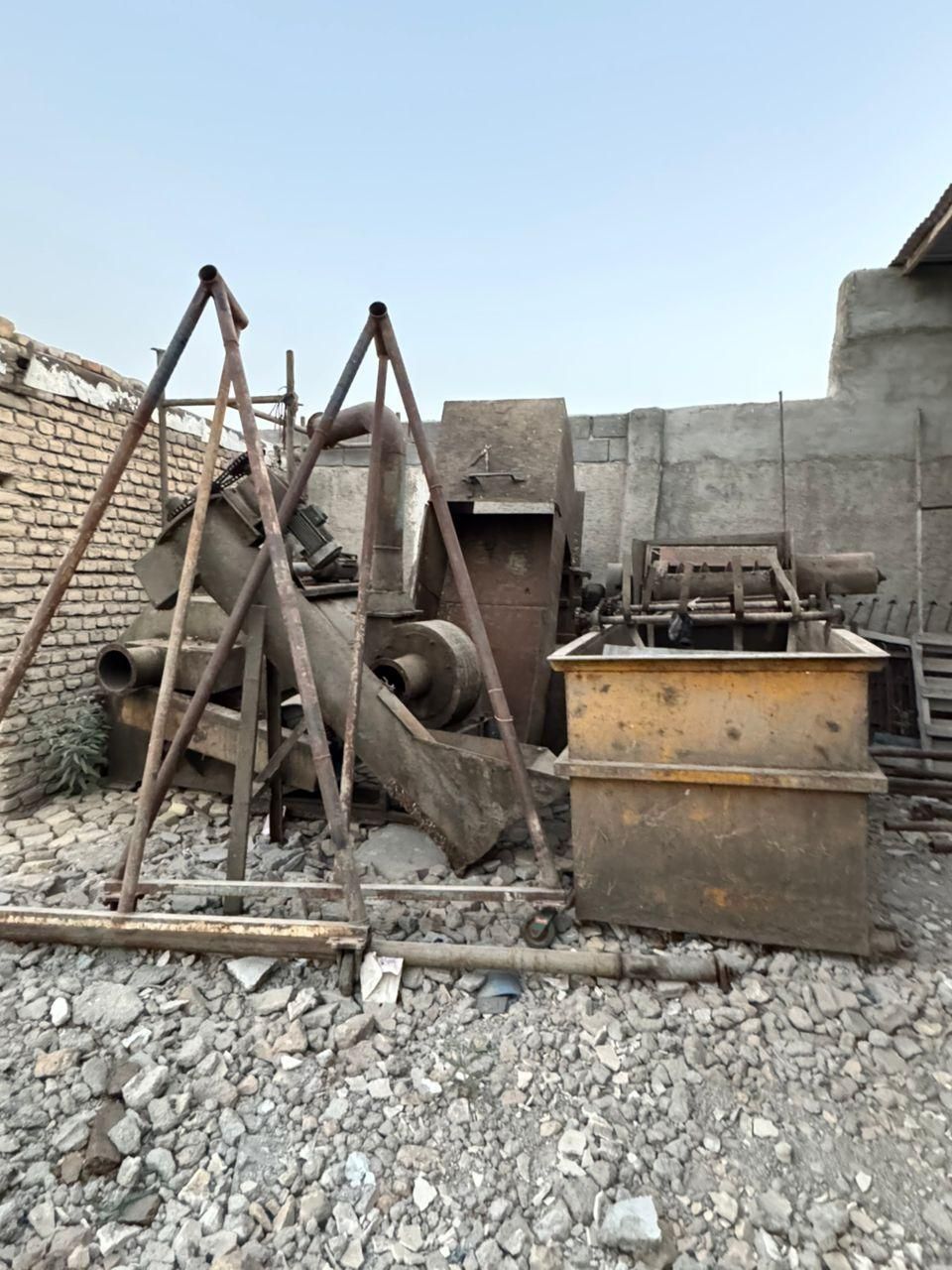 فروش کامل لوازم کارخانه پلاستیک|ماشین‌آلات صنعتی|کهریزک, |دیوار