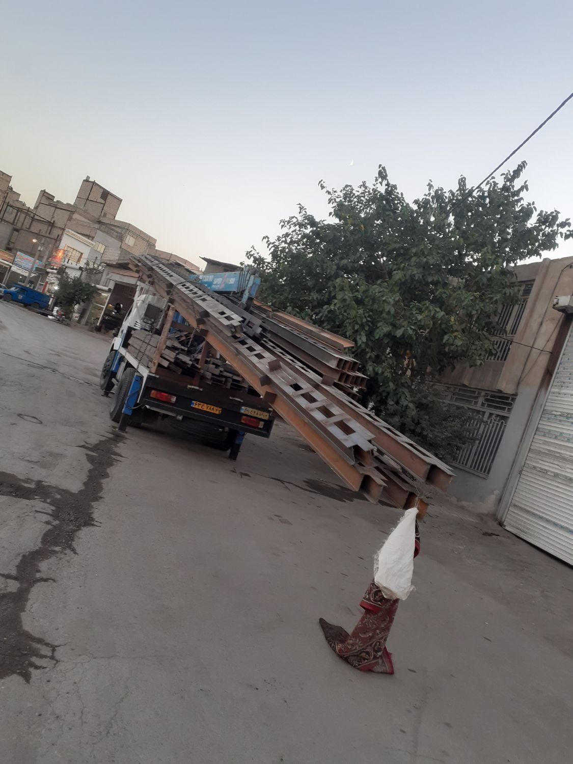 جرثقیل خاور ۷ ۱۰ ۲۵ هفتن ده تن|خدمات حمل و نقل|مشهد, نوید|دیوار