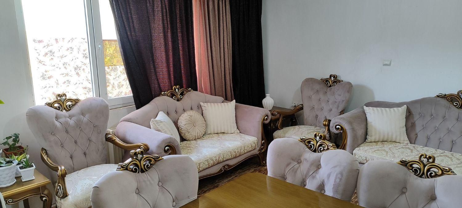 مبل کلاسیک و میزغذاخوری|مبلمان خانگی و میز عسلی|هشتگرد, فاز ۷ مهستان|دیوار