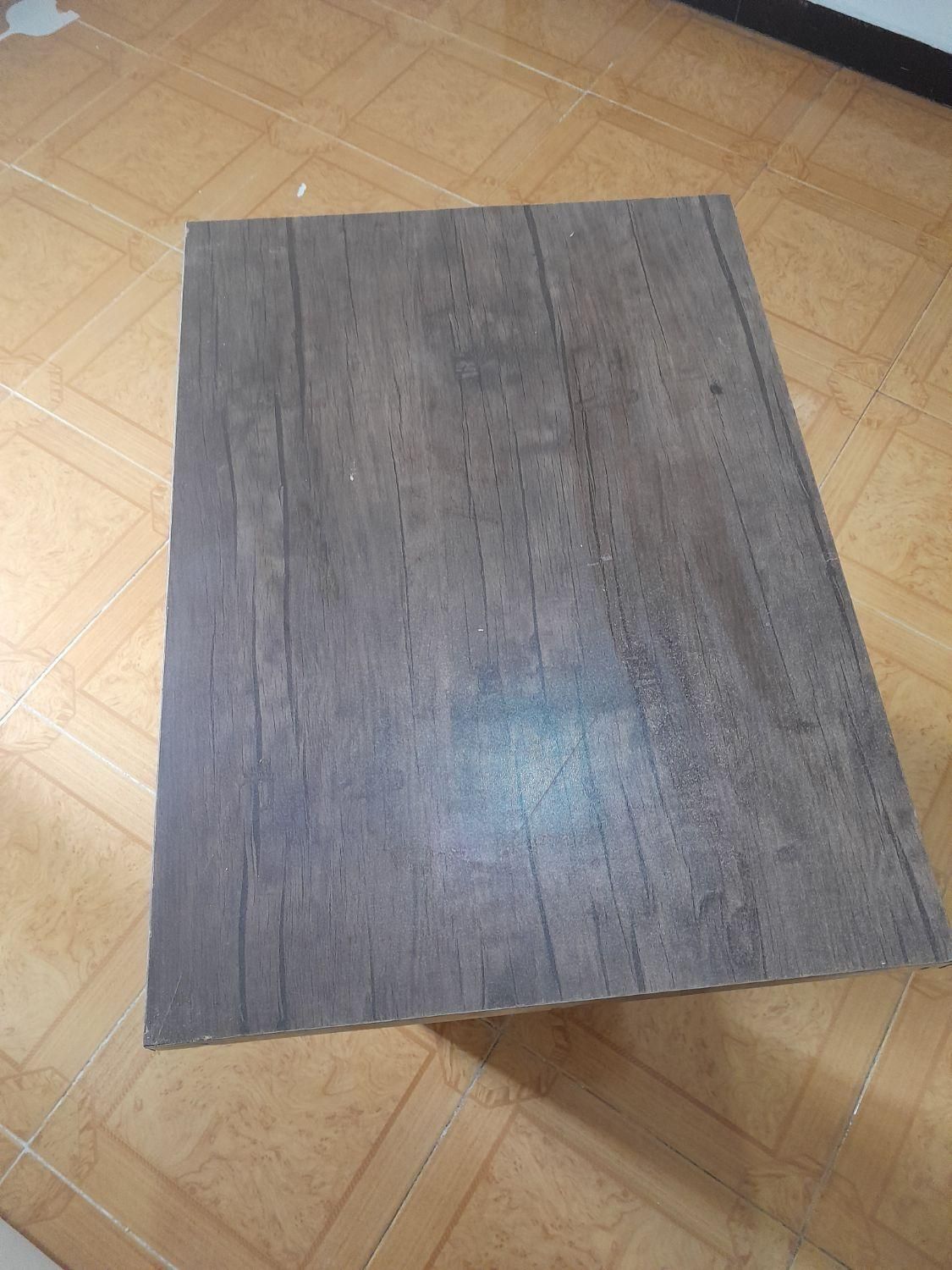 میزتحریر|میز تحریر و کامپیوتر|قرچک, پویینک|دیوار