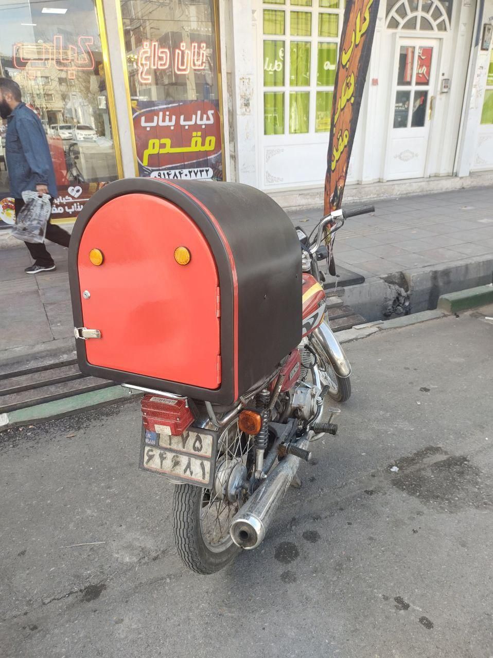 جعبه پیک موتور/باکس پیک موتوری/جعبه غذا فایبرگلاس|کافی‌شاپ و رستوران|تهران, اسکندری|دیوار
