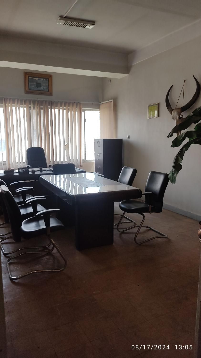 اجاره دفتر روزانه|اجارهٔ کوتاه‌مدت دفتر کار و فضای آموزشی|تهران, بهار|دیوار