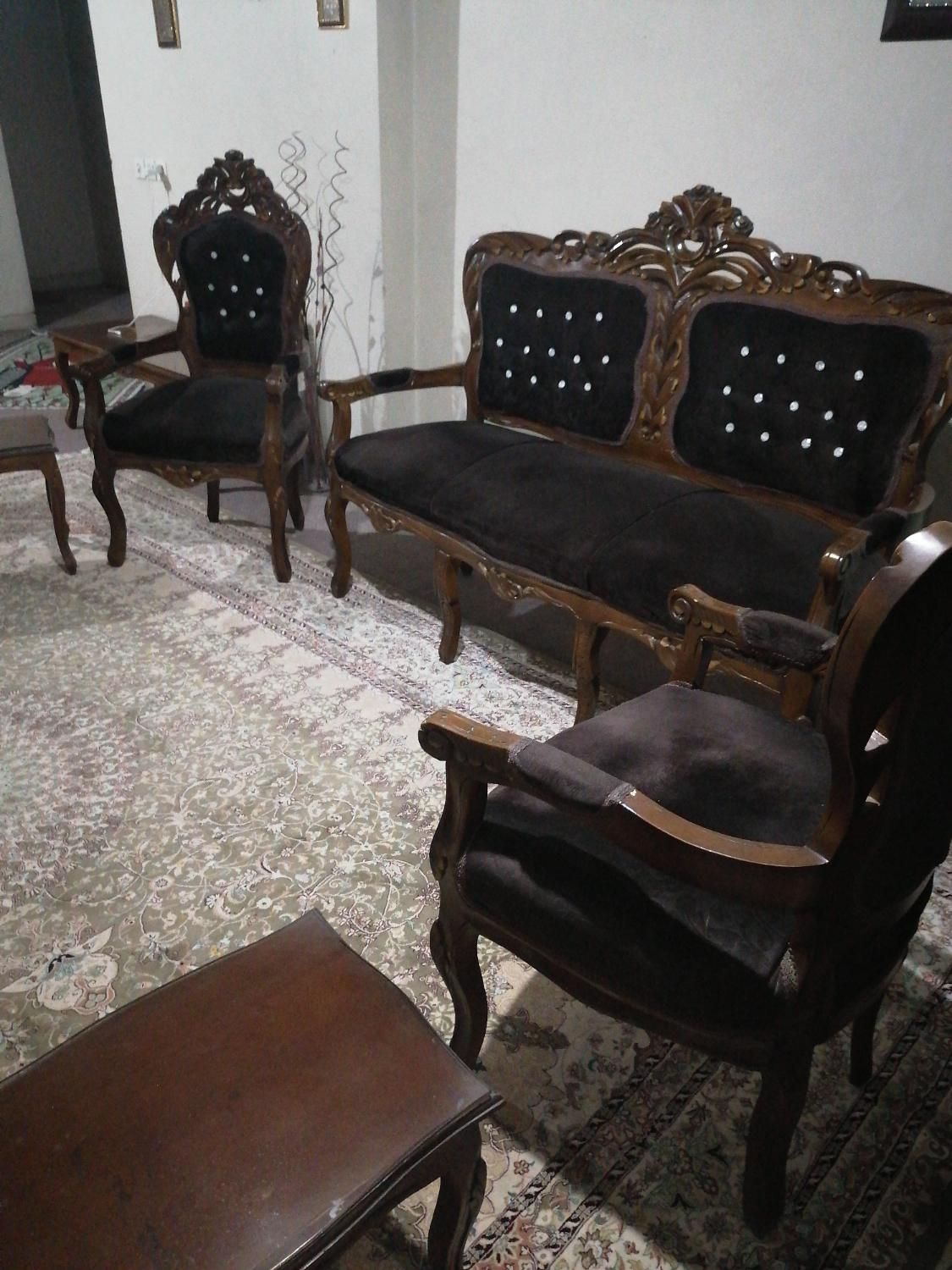 کلاسیک استیل نه نفره با میز وسط وسه تا عسلی|مبلمان خانگی و میز عسلی|فولادشهر, A6|دیوار