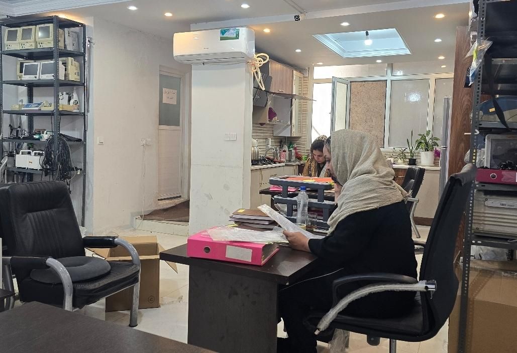 استخدام راننده جوان فنی با جای خواب بدون خودرو|استخدام حمل و نقل|تهران, استاد معین|دیوار