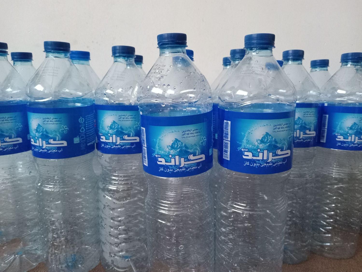 بطری خالی ۱/۵ لیتری آب معدنی|ظروف نگهدارنده، پلاستیکی، یکبارمصرف|رشت, انصاری|دیوار