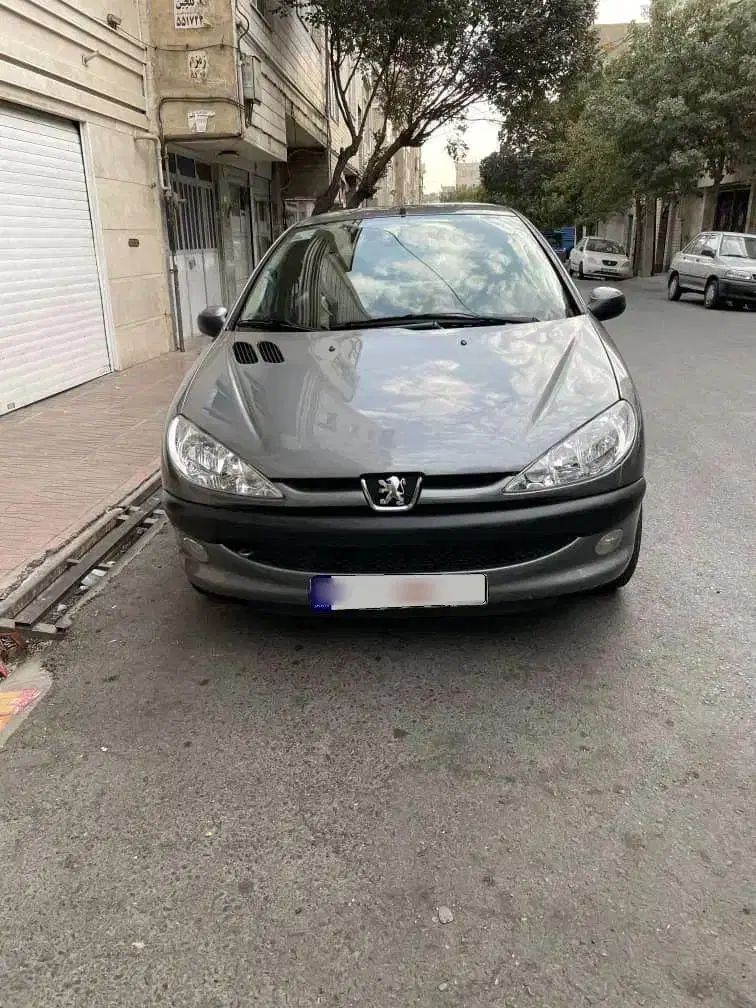 پژو 206 تیپ 2 خاکستری مدل 96نقد و اقساط|خودرو سواری و وانت|تهران, شهرک شریعتی|دیوار