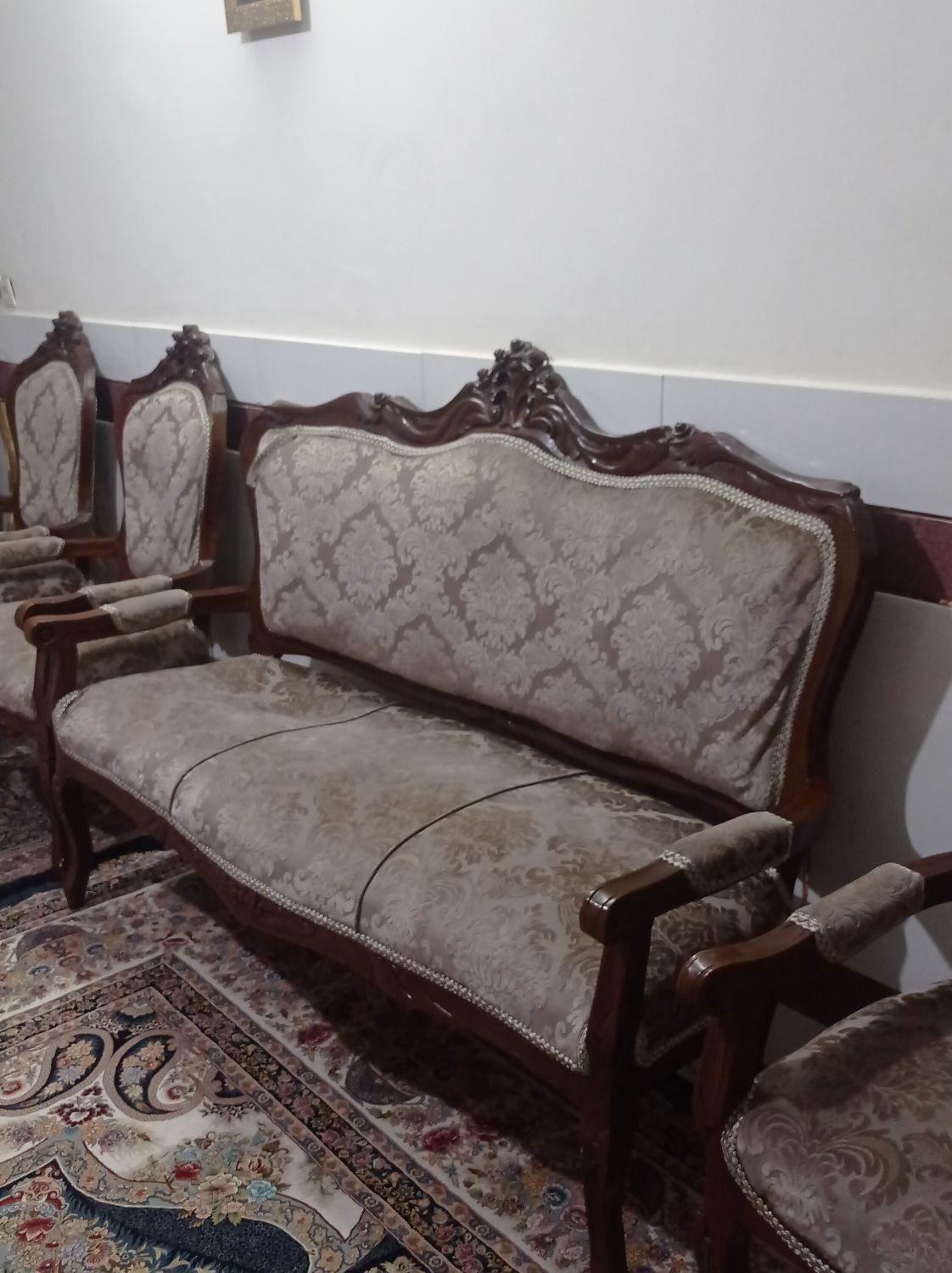 مبل چوبی ۷نفره|مبلمان خانگی و میز عسلی|اصفهان, شهرک مهدیه|دیوار
