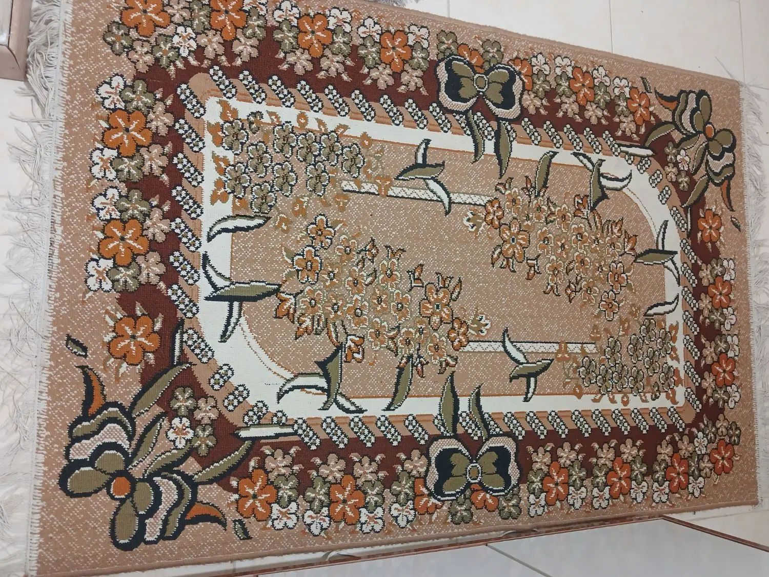 قالیچه یک‌ونیم در یک|فرش|چناران, |دیوار