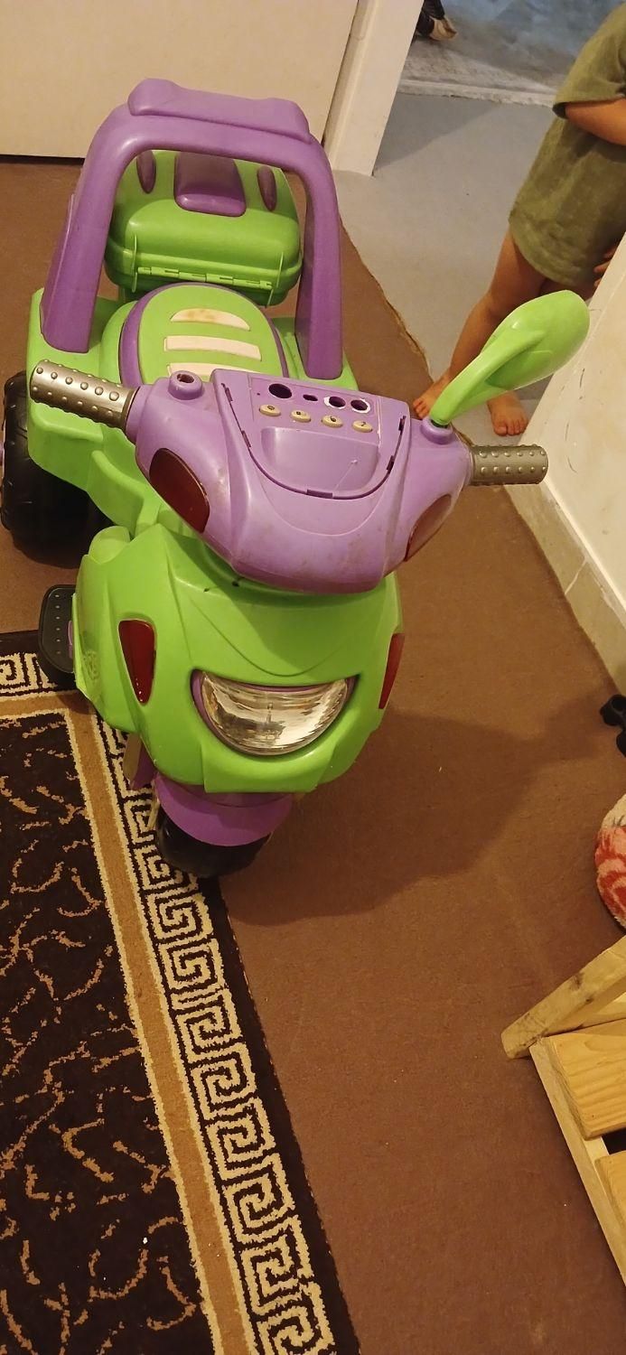 موتور شارژی سه چرخ|اسباببازی بچه|هشتگرد, هشتگرد قدیم|دیوار